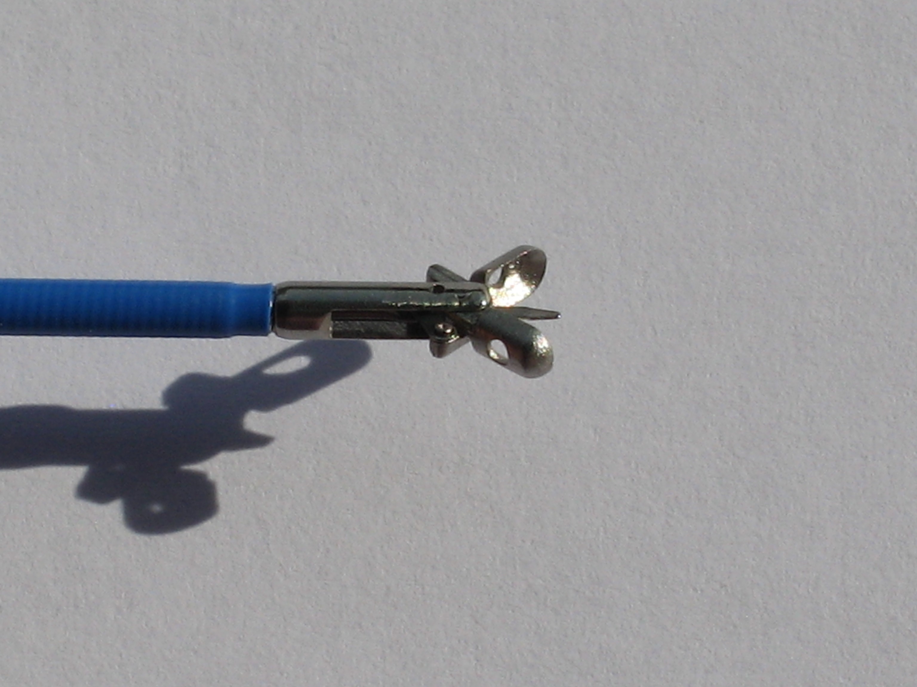 Einweg Biopsiezange mit Dorn (Ø 2,4 mm x 2300 mm) – Abbildung 3